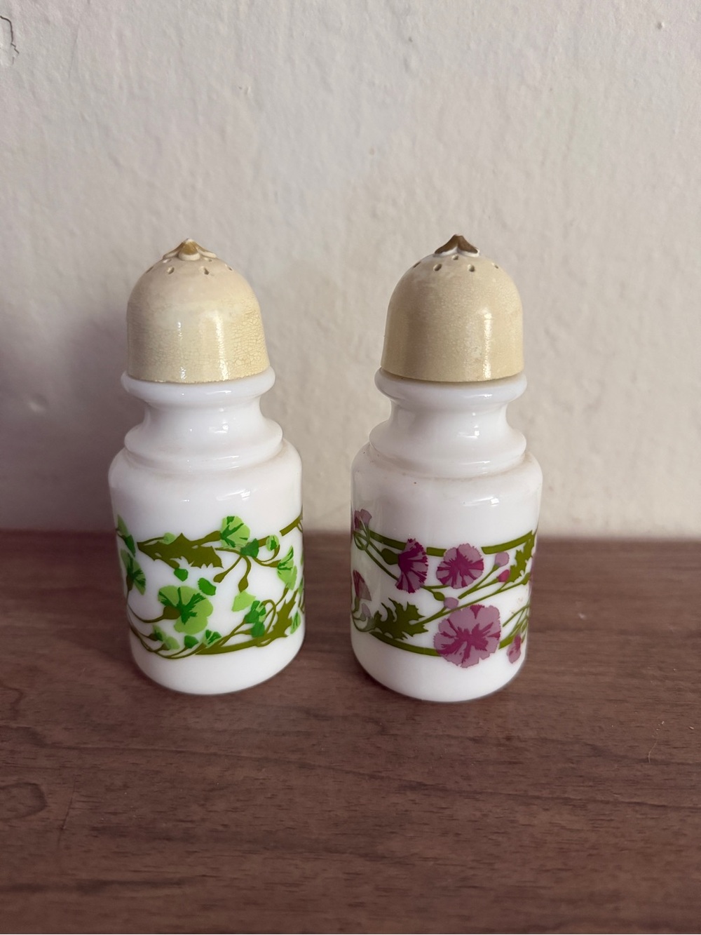 Vintage Avon Milk Glass Floral Salt & Pepper Shakers 4.5” Ivy Morning Glory Set